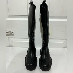 Massimo Dutti  Genuine Leather Tall boots size 36